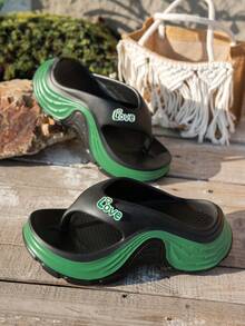 1双女士EVA材质凉鞋，字母人字带，黑绿撞色设计，舒适厚底坡跟，适合日常休闲穿着及室内/室外场合。 - 黑色 - 查看 5