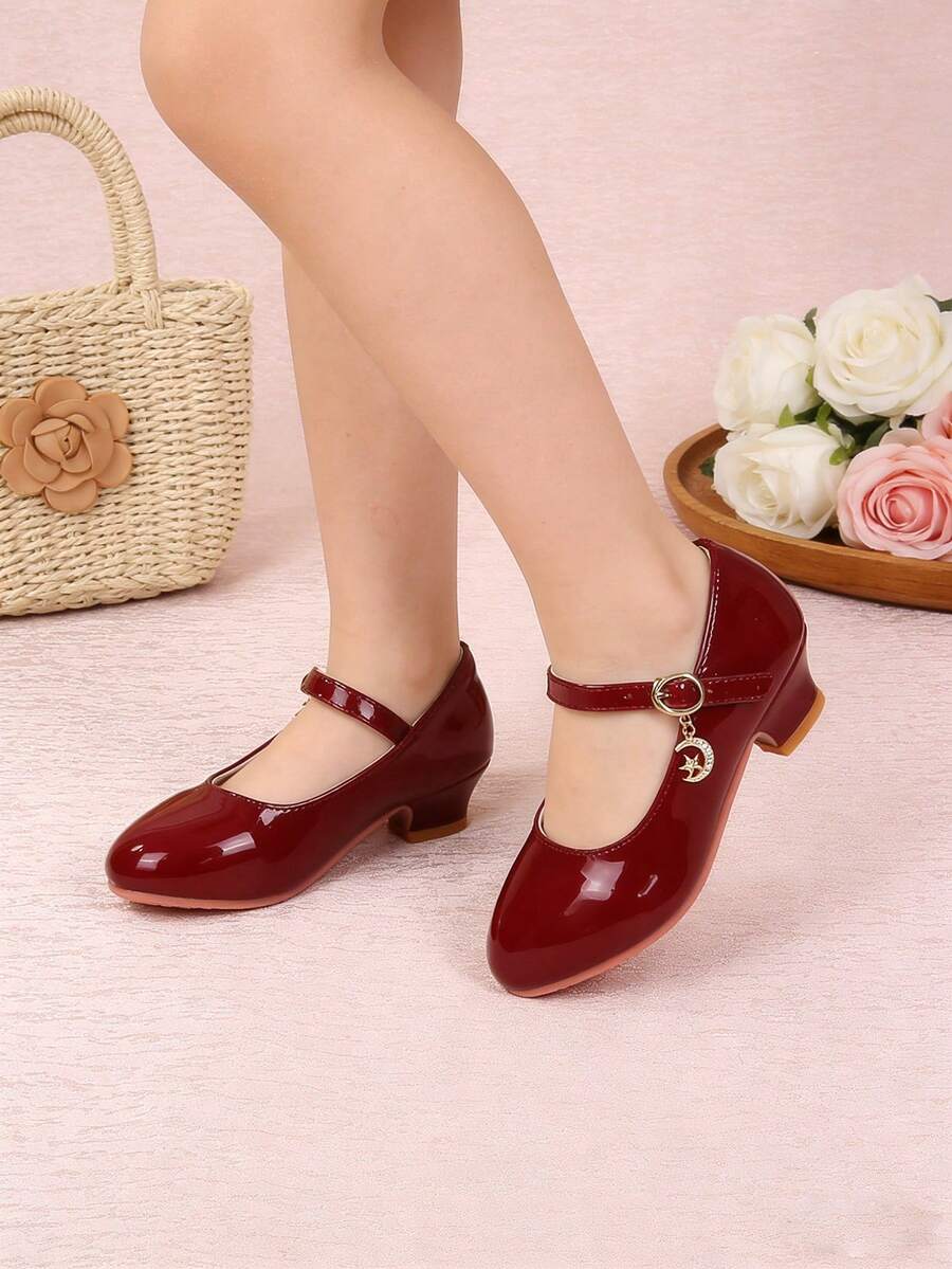 A Pair Of Red Shoes - Kids Shoes,Zapatos Para Niña,Girls Shoes,Shoes,Zapatos De Niña,Toddler Girl Shoes,Shoes For Girls,Shoes Kids Girls,Heels,Kid Shoes,Shoes For Kids,Kids Shoes Girls,Little Girl Shoes,Sapatos De Niña,Girls,Tween Shoes,Tacones De Niña,Tacones,Girls Heels,Kids Heels,Heels For Girls,High Heels For Kids,Tacones Para Niñas,Dress Shoes For Girls,Tacones Para Niña,Girl Dress Shoes,High Heels,Kid Heels,Tween Heels,Ballet Heels,Girl Heels,Flower Girl Dress,Flower Girl Shoes,Teen Heels,Princess Shoes,Little Girls Shoes,Red Shoes For Girls For Little Girls | Ideal For Christmas,Holiday Parties,New Year Celebrations,Weddings,Birthday Parties,Church Events,Outings,Family Gatherings,Special Occasions - 紅色 - 查看 1