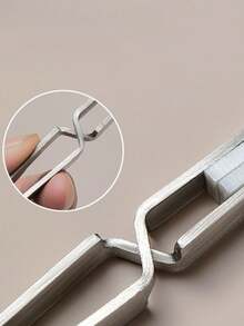 1个亚克力UV凝胶贴片雕塑镊子夹取器美甲多功能指甲钳工具