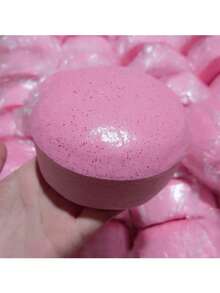 全新草莓慕斯蛋糕，具有慢回弹效果，质地柔软粘稠，带来极致放松体验。这是一款减压玩具，挤压时会轻轻回弹，有助于缓解压力、释放情绪，逼真地还原了粘稠的面包和蛋糕口感。 - 彩色 - 查看 1