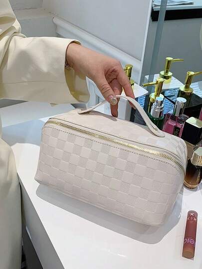 1个便携式旅行化妆包，化妆品收纳袋，洗漱包，可收纳化妆刷、化妆品、护肤品、珠宝、数码配件，适合海滩、度假、暑假出行。