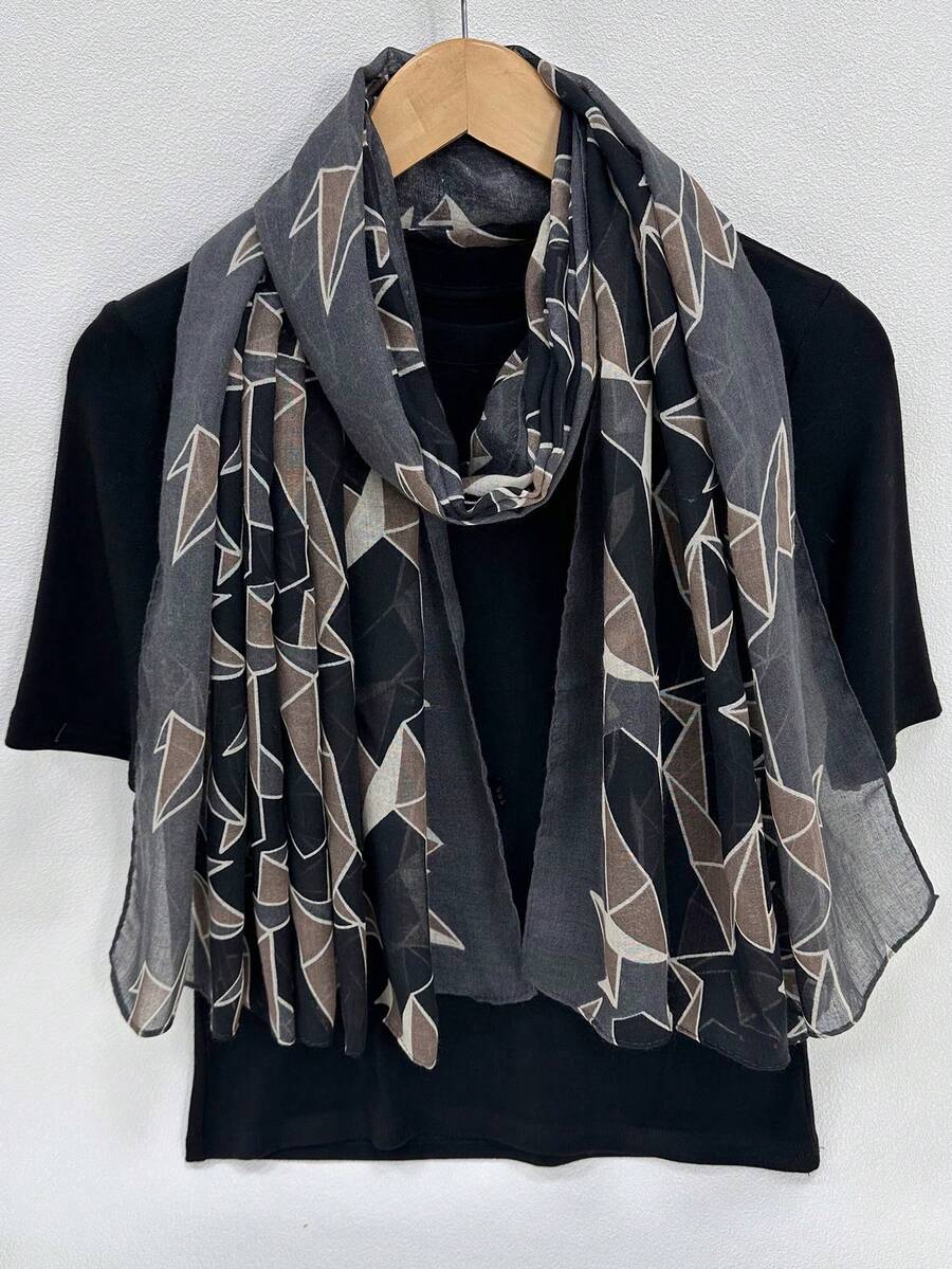 1pc Women's Scarf, Color Block Patchwork Printed Scarf, Casual Accessory For Outings,Beach,Holiday,Travel Essential - Black and Gray - View 1