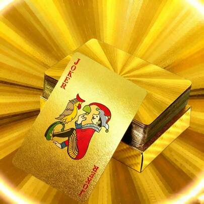 طقم بطاقات لعب مطلية بالذهب عيار 24 قيراط - بطاقات لعب بمؤشر عالي مصنوعة يدويًا من البلاستيك الفاخر لحفلات الألعاب الليلية - مثالي كهدية لعيد الميلاد والهالوين وعيد الشكر وليالي الألعاب. أنيق ومتين، مثالي كهدية سفر للمناسبات