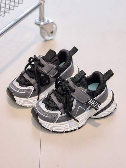 Spring & Autumn Fashion Versatile Baby Sneakers. Shoe Style With Sharp Lines And Refined Texture, Elevating Kids' Daily Outfits Beyond Childish Looks. Breathable & Comfortable, With Mesh + Patchwork Materials Keeping Feet Dry In Summer, Thick Yet Lightweight Soles For Easy Wear During Running, Playing, And School.