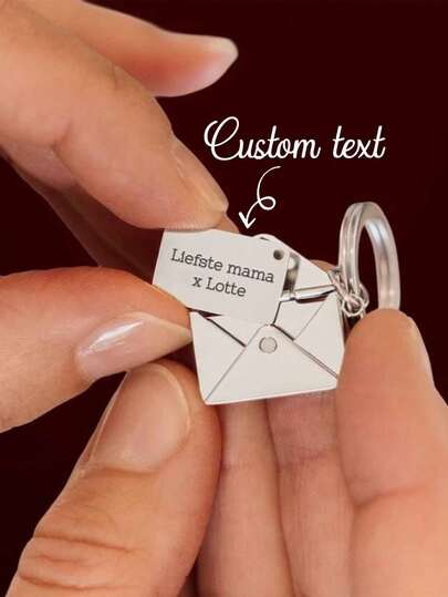 This Personalized Engraved Stainless Steel Keychain Is A Delicate And Compact Gift, Perfect For Valentine's Day, Christmas, Or Wedding Anniversary For Your Girlfriend. A Simple And Fashionable Accessory.