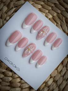 10 miếng dán móng tay kiểu Y2K - Viền trắng hình cánh hoa 3D - Móng tay giả kiểu Pháp màu trắng thủ công - Nền hồng nude, cánh hoa 3D, họa tiết heo vàng - Tinh tế & thanh lịch, phù hợp cho sử dụng hàng ngày, đám cưới, hẹn hò, món quà tuyệt vời nhất cho phụ nữ sành điệu & các cô gái trẻ. Móng tay giả thủ công. - Đỏ và trắng - Xem 6