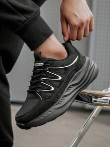 男士全黑拼接银线装饰网面舒适运动鞋，户外日常通勤休闲运动鞋 - 黑色 - 查看 8