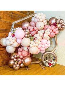 35 piezas de globos de látex en colores rosa dorado, rosa, beige y blanco con acabados brillantes y metálicos. Son adecuados para cumpleaños, bodas, compromisos, despedidas de soltera, eventos de revelación de género y baby showers. Estos globos se pueden usar para decoraciones de fiestas DIY o como accesorios para fondos fotográficos. - Retro rosa y blanco - Ver 2