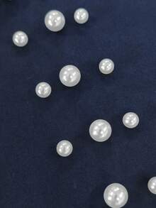 女士优雅灯笼袖上衣，饰有珍珠，时尚宽松系带腰身设计，适合派对、办公场合穿着。 - 藏蓝色 - 查看 5