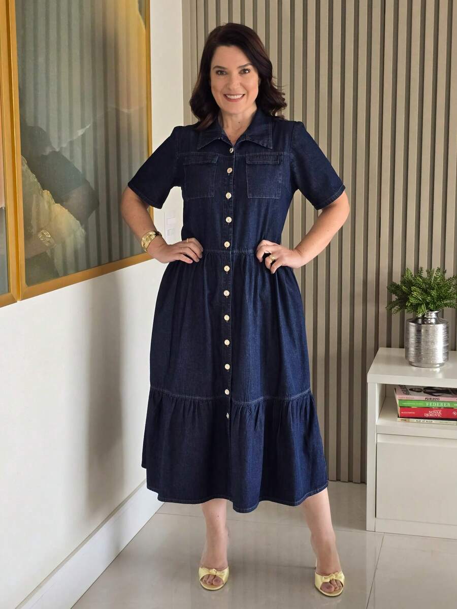 Vestido Jeans feminino com Botões Funcionais e Barra de Babado – Elegância Casual - Lavagem escura - Visão 1