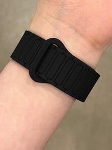 一套双色磁扣硅胶表带+表壳，适用于46mm、38mm、40mm、41mm、42mm、44mm、45mm、49mm表盘，可爱糖果色表带搭配保护壳，兼容苹果Series 11、10、9、8、7、6、5、SE、Ultra 2。 - 黑色 - 查看 6