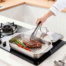 1个带盖不锈钢烤盘，双面耐热手柄，条纹不粘涂层。适用于烘焙甜点、海鲜菜肴和烤鱼。是商业厨房的理想之选，可用于烘焙、蒸煮、烧烤、烤制和糕点制作。 - 彩色 - 查看 6