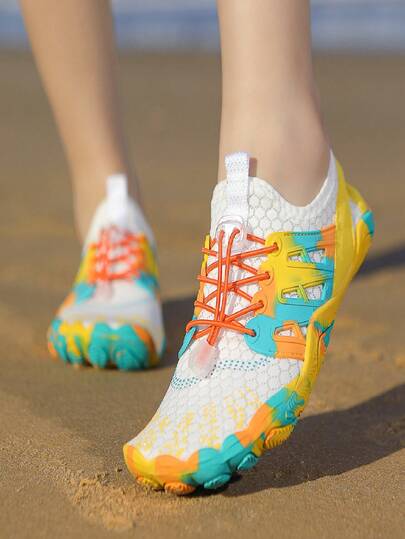 Youth Girls' Wide Footbed Yellow And White Beach Swimming Comfort Quick-Dry Non-Slip Lightweight Creek Shoes/Wading Shoes