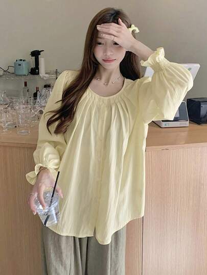 Áo sơ mi nữ dáng rộng, màu trơn, tay dài, xếp ly, kiểu dáng thường ngày, thích hợp cho đầu thu xuân.