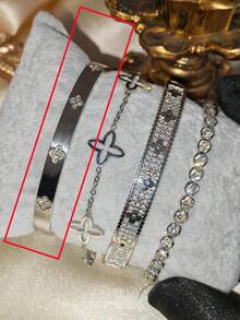 1/4件套奢华不锈钢四叶草和六芒星扣手链，搭配优雅立方氧化锆四叶草铜手链和合金圆钻手链，适合女士日常佩戴，亦可作为节日礼物。 - 銀色 - 查看 3