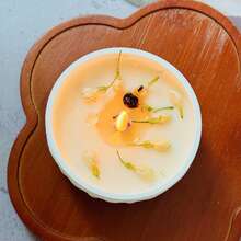 1pc/Box, Vintage Embossed Plaster Cup Scented Candle, Fresh And Elegant, Fragrant Aroma, Creates A Comfortable, Relaxing And Romantic Ambiance, Suitable For Indoor, Outdoor, Wedding, Confession, Valentine's Day, Commercial Venues, Anniversary, Easter And Home Decor