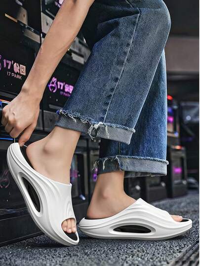 Zapatillas de verano 2026 para mujer, nuevas, antideslizantes, para usar en el hogar, el baño y la ducha, y también para la playa. Cómodas para parejas.