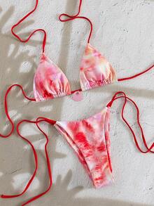 PEPPERMOLLY Ensemble de bikini floral rose populaire, printemps-été 2026. Imprimés tropicaux vibrants et accessoires de marque. Design unique et sexy avec une coupe flatteuse. Essentiel pour l'été, maillot de bain de plage et de piscine