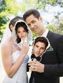 1pc Customized Newlywed Photo Prop, Size 30cm/11.81in, Personalized Face Holding Prop, Customized Virtual Character Standing Prop, Fun Groom & Bride Face Holding Prop. Suitable For Birthday, Wedding, Graduation Party Photos, Creative Event Decor, Personalized Gift.
