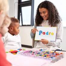 Juego de Letras Magneticas en Español Alfabeto Magnetico de 224 Piezas Material Montessori Didactico para Hogar y La Escuela con 2 Plumones y Borrador Juguetes Educativos para Niños de 3-8 AñosDuradero y cultiva el interés de los niños - Multicolor - Ver 6