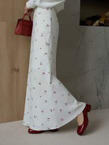 女士优雅樱桃印花半身裙，春夏新款时尚百变樱桃印花修身优雅半身裙，适合女士从春季到夏季穿着，女士春季款。 - 白色 - 查看 3