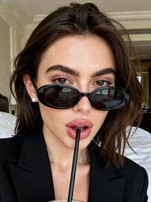 1 par de gafas ovaladas retro, ligeras y cómodas, de diseño de moda unisex - Negro - Ver 2