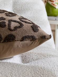 1pc/2pcs Valentine's Day Heart Embossed Decorative Pillow Cover (Pillow Insert Not Included), Reversible Dutch Linen Fabric, Square Cushion Cover, Holiday Home Decor Pillow, Soft Velvet Fabric, Modern Decor For Sofa, Bedroom, Dorm - Brown - View 6