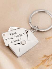 Móc khóa thép không gỉ khắc tên cá nhân này là một món quà tinh tế và nhỏ gọn, hoàn hảo cho Ngày Valentine, Giáng sinh hoặc Kỷ niệm ngày cưới dành cho bạn gái của bạn. Một phụ kiện đơn giản và thời trang. Tình yêu vĩnh cửu, Phong cách những năm 2000 - móc khóa - Xem 14