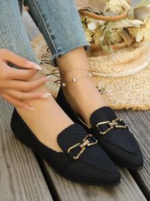 女士金属装饰平底乐福鞋，休闲尖头套脚鞋，轻便舒适，适合工作和日常穿着 - 黑色 - 查看 5