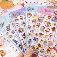 1张随机款式蜡笔小新贴纸，卡通可爱，3D树脂材质，是儿童奖励计划的理想选择。它们也适用于儿童剪贴簿和日记本，还可以用来装饰手机、笔记本电脑、行李箱、杯子、滑板、笔记本和吉他。 - 彩色 - 查看 7