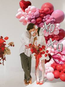 115件套婚礼气球花环套装，包含红色爱心气球、大嘴唇气球、红色、粉色、酒红色乳胶气球，适用于派对装饰、婚礼、新娘送礼会、周年纪念、生日派对、蝴蝶结装饰、情人节、拍照道具、公主主题生日派对、单身派对、粉色主题生日派对、红色主题生日派对等场合。 - 彩色 - 查看 6