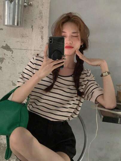 Áo dệt kim nữ dáng rộng, cổ tròn, phối sọc, kiểu dáng thường ngày, thích hợp cho mùa xuân/hè.