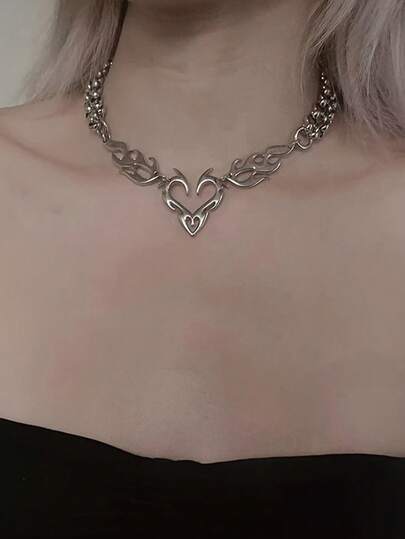 1 PC Women's Flame Heart-Shaped Pendant Necklace, Rock Style Hip-Hop Fashion Jewelry, Suitable For Daily Party Wear Jewelry Accessories