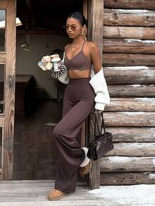 Vintage Street Style High Waist Pants, Elastic Loose Design, Slimming And Lifting, Accentuates Waistline, Suitable For Pilates. High-Waisted Design, Elastic Fabric Enhances Curves, Creates Retro Street Style. Classic High-Waisted Cut, Shaping And Fitting, Loose Silhouette, Showcases Timeless Elegance. Women's Vintage High-Waisted Sweatpants - Brown - View 7