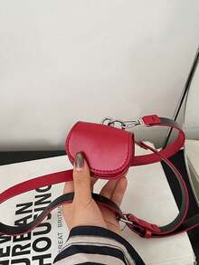 这款时尚迷你纯色PU腰包采用按扣设计，外观独特高端。它配有可调节肩带、零钱包和口红袋，非常适合购物、日常穿着和旅行。这款腰包散发着时尚艺术气息，有多种颜色可选，是任何场合的必备时尚单品。 - 迷你腰包 - 查看 11