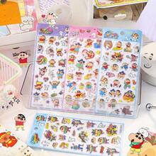 1张随机款式蜡笔小新贴纸，卡通可爱，3D树脂材质，是儿童奖励计划的理想选择。它们也适用于儿童剪贴簿和日记本，还可以用来装饰手机、笔记本电脑、行李箱、杯子、滑板、笔记本和吉他。 - 彩色 - 查看 8