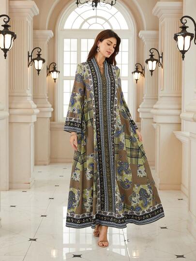 Đầm dài tay cổ chữ V thanh lịch dành cho nữ, in họa tiết Bohemian, được làm từ chất liệu mềm mại, thể hiện phong cách Bohemian sống động.