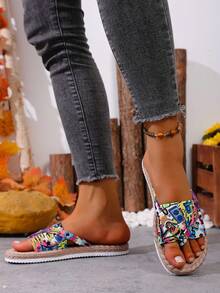 Women's Fashion Simple Lightweight Flip Flop Sandals - Letter - View 5