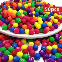 Yiwu Qiyou Accessories Co., LTD 50颗8毫米/0.31英寸亚克力圣诞珠，款式多样，适合制作手链、项链、耳环、钥匙扣和其他DIY珠宝和礼品。 - 彩色 - 查看 6