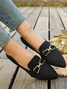 女士金属装饰平底乐福鞋，休闲尖头套脚鞋，轻便舒适，适合工作和日常穿着 - 黑色 - 查看 4