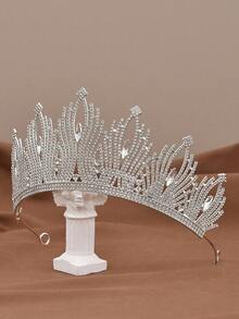 1件巴洛克水晶皇冠头饰，超大号女王舞会闪亮皇冠，适合宴会、仪式、表演和其他重要场合。生日皇冠、仙女、头饰、仙女首饰、仙女头饰、新娘配饰、贝儿皇冠、长发公主皇冠、银色头饰、皇冠头饰、女神、银色皇冠、仙女配饰、婚礼用品、皇冠和头饰、公主皇冠、精灵皇冠、新娘配饰、仙女头箍、公主皇冠、仙女配饰。