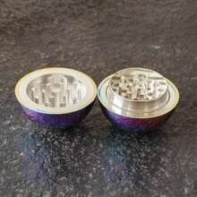 新款创意彩色球形研磨器，金属手动研磨器，三层锌合金金属研磨器，吸烟配件 - 吸烟者必备礼物
