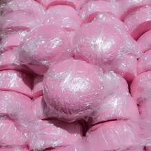 新款草莓慕斯蛋糕慢回弹减压捏捏乐玩具，圣诞礼物，节日派对礼品，生日礼物，开学奖励