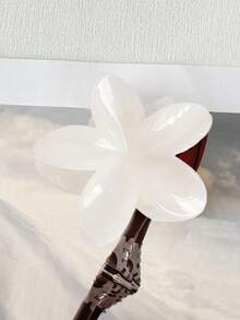 2012年2月6日 女士花朵爪夹，简约发饰，适合海滩度假，发夹 - 白色 - 查看 1