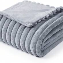 1 Piece Of Imitation Rabbit Fur Sofa Blanket, This Plush Blanket Adopts A Soft And Warm Artificial Fur Luxury Style, Suitable For Various Occasions Such As Living Rooms, Bedrooms, And Sofas - Small Gray Stripes - View 9