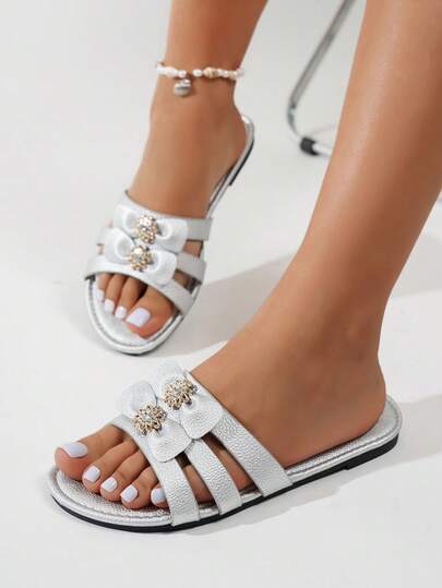 Solid Color Series Rhinestone Flower Bow Decor Women's Open Toe Beach Sandals, Lightweight Casual Flat Indoor/Outdoor Slippers, New Summer Fashion Simple Versatile Flat Sandals