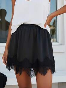 Womens Lace Trim Mini Skirt Casual Stylish Mid Rise Satin Short Skirt For Daily Life Club Party - 黑色 - 查看 3