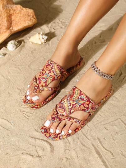 2026 Women's New Fashion Flat Sandals, Summer Casual Beach Slippers