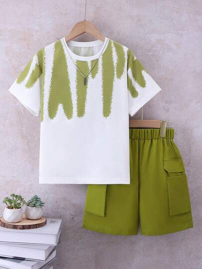 Conjunto de camiseta holgada casual con estampado de letras y pantalones cortos cargo para niños, verano