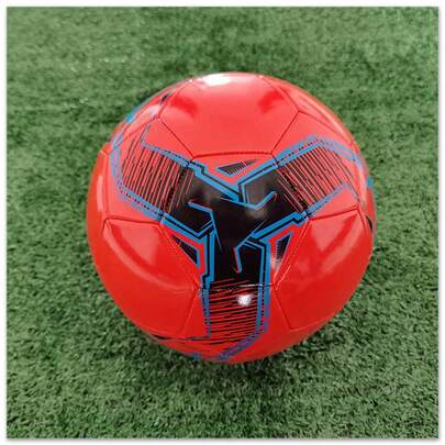 Un fútbol de PVC resistente al desgaste, número 5, reforzado y a prueba de explosiones, muy adecuado para el entrenamiento